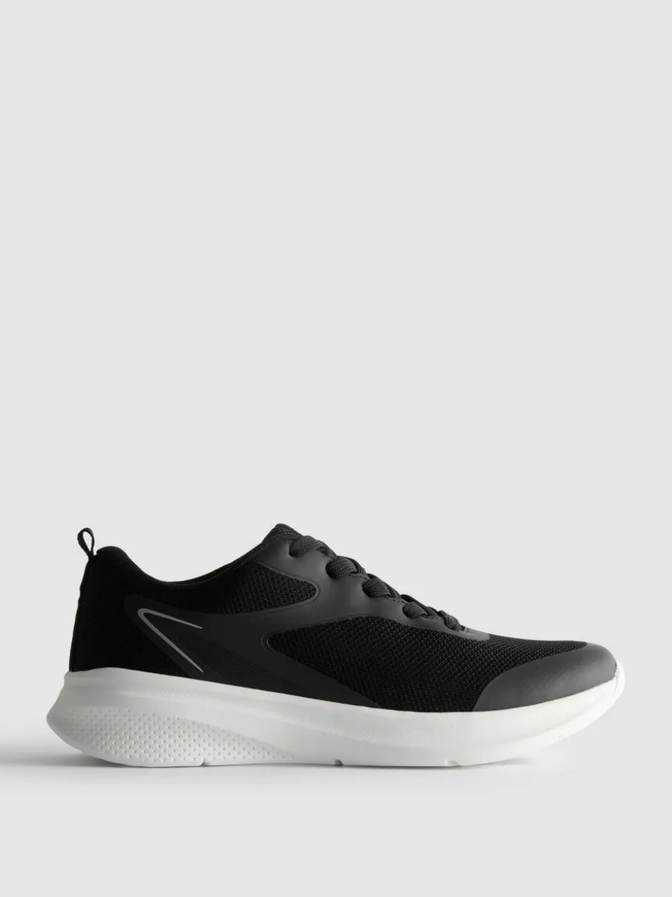 Active-Sneaker aus Netzstoff