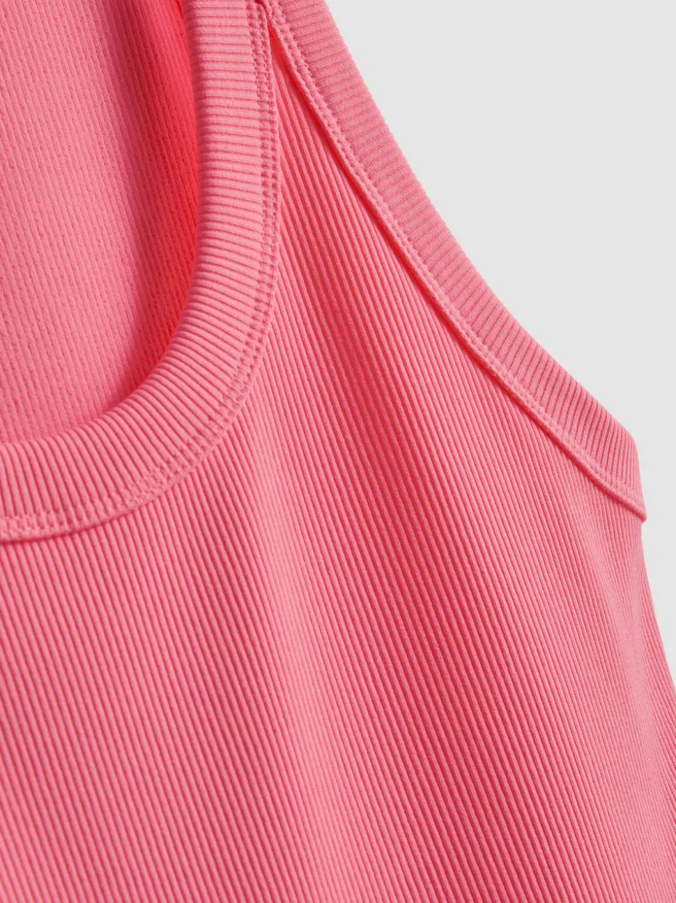 Active-Tanktop mit U-Ausschnitt