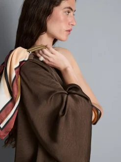 Asymmetrisches One-Shoulder-Top aus Satin