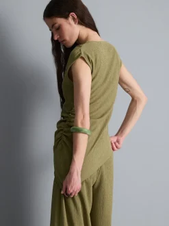 Asymmetrisches Top in Knitteroptik