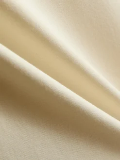 Asymmetrisches Top mit gekräuseltem Saum