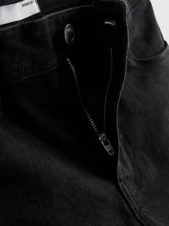 Ausgestellte Denim-Jeans mit mittelhohem Bund