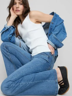 Ausgestellte Jeans aus Baumwoll-Denim mit mittlerer Leibhöhe