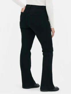 Ausgestellte Jeans mit mittelhohem Bund