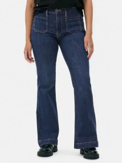 Ausgestellte Jeans mit mittelhohem Bund
