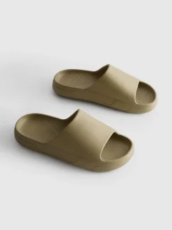 Badesandalen mit dicker Sohle