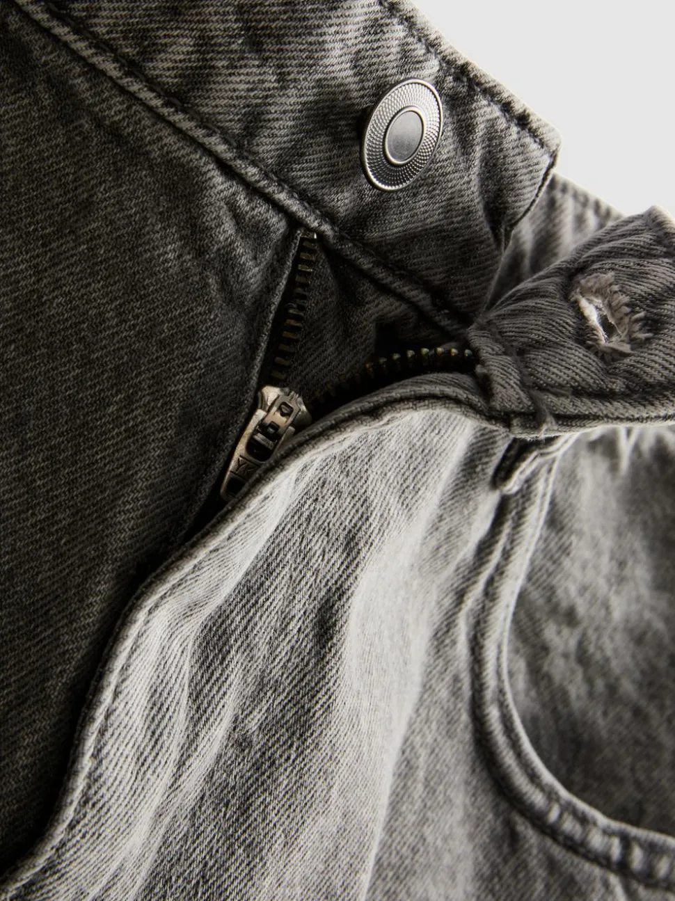 Baggy-Jeans mit mittlerer Leibhöhe