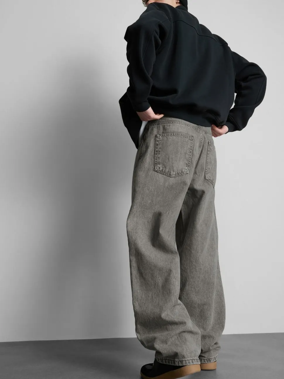 Baggy-Jeans mit mittlerer Leibhöhe