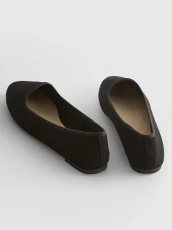 Ballerinas aus Wildleder