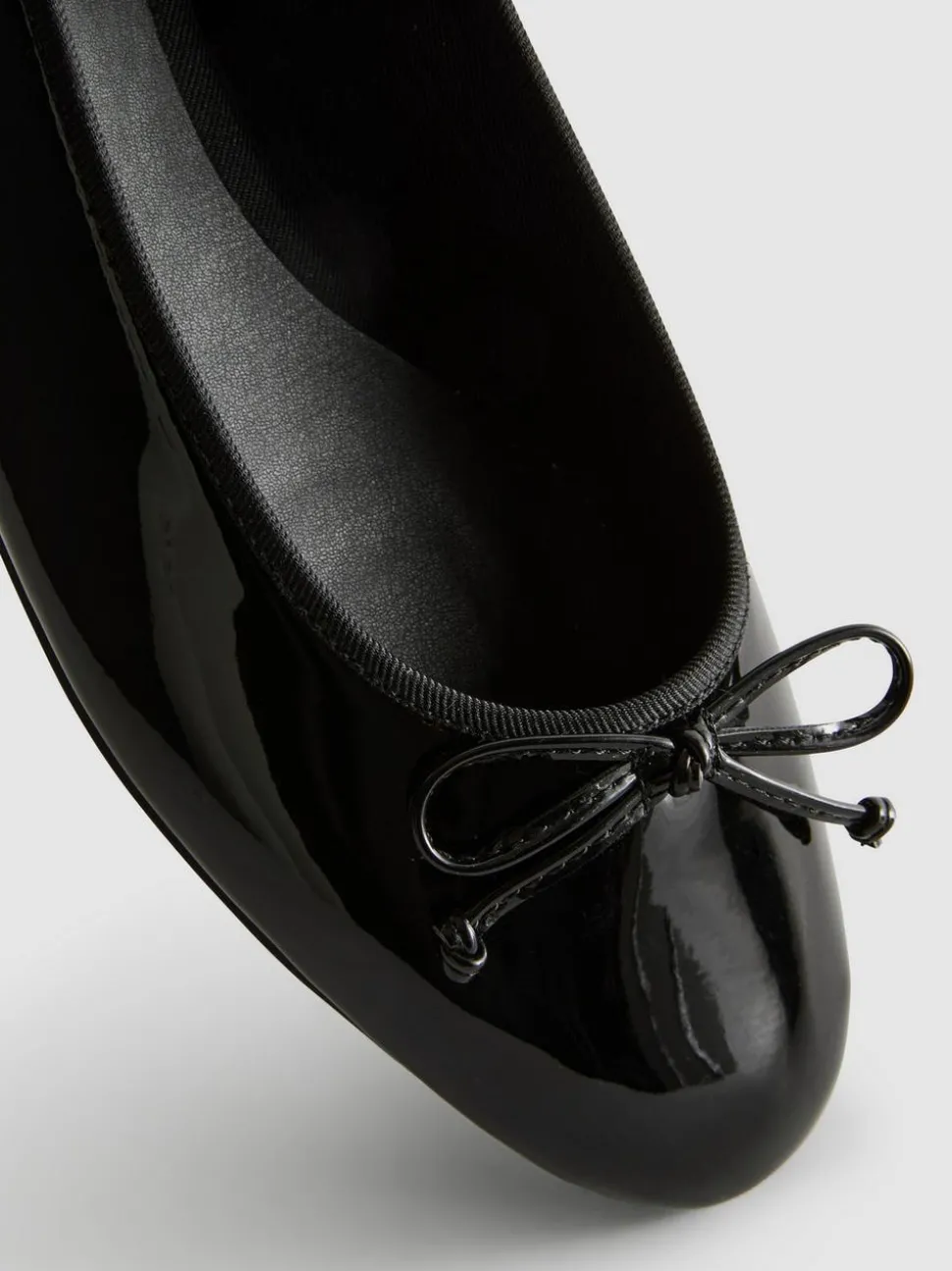 Ballerinas in Lackoptik