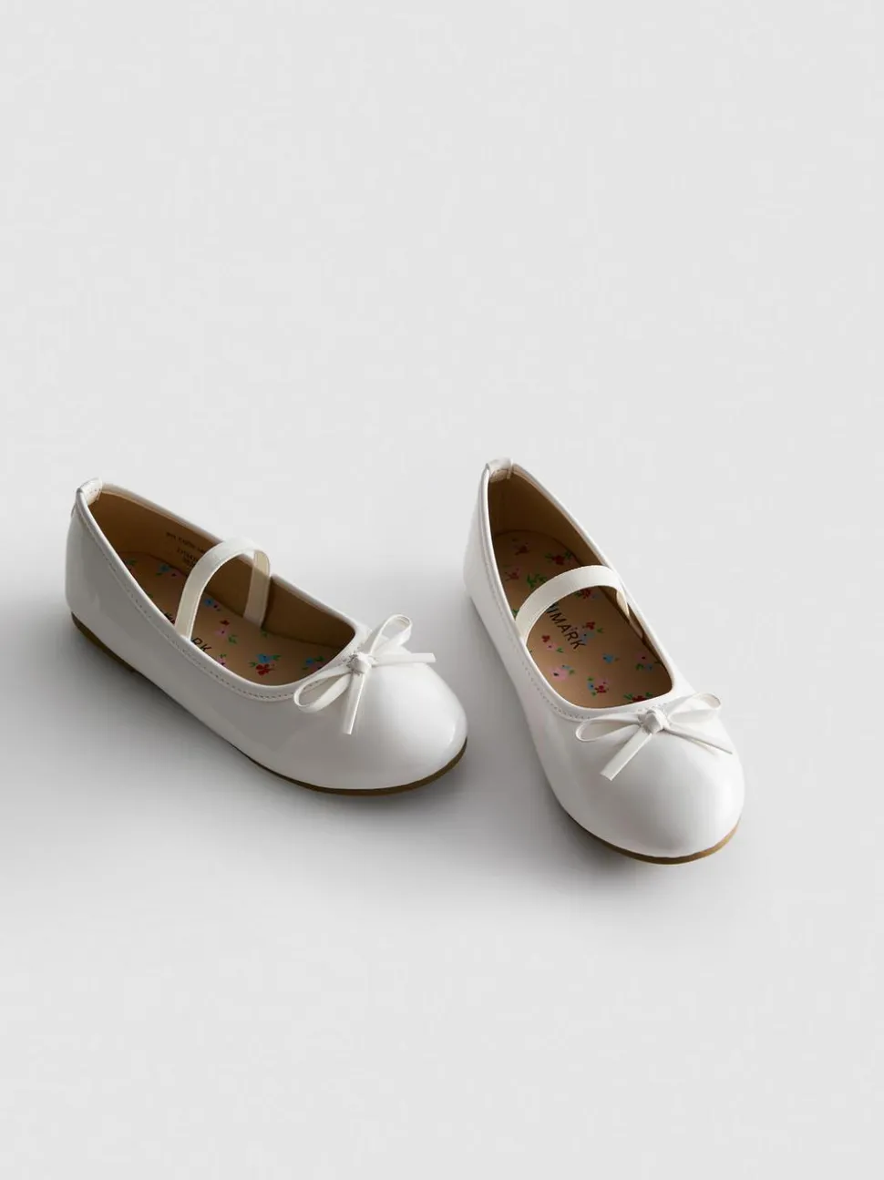 Ballerinas in Lackoptik