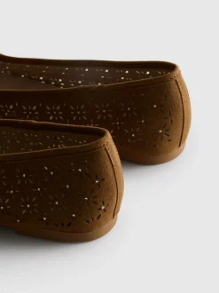 Ballerinas mit Cut-outs