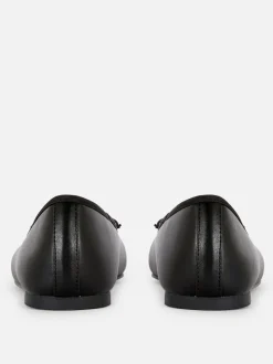 Ballerinas mit Schleife