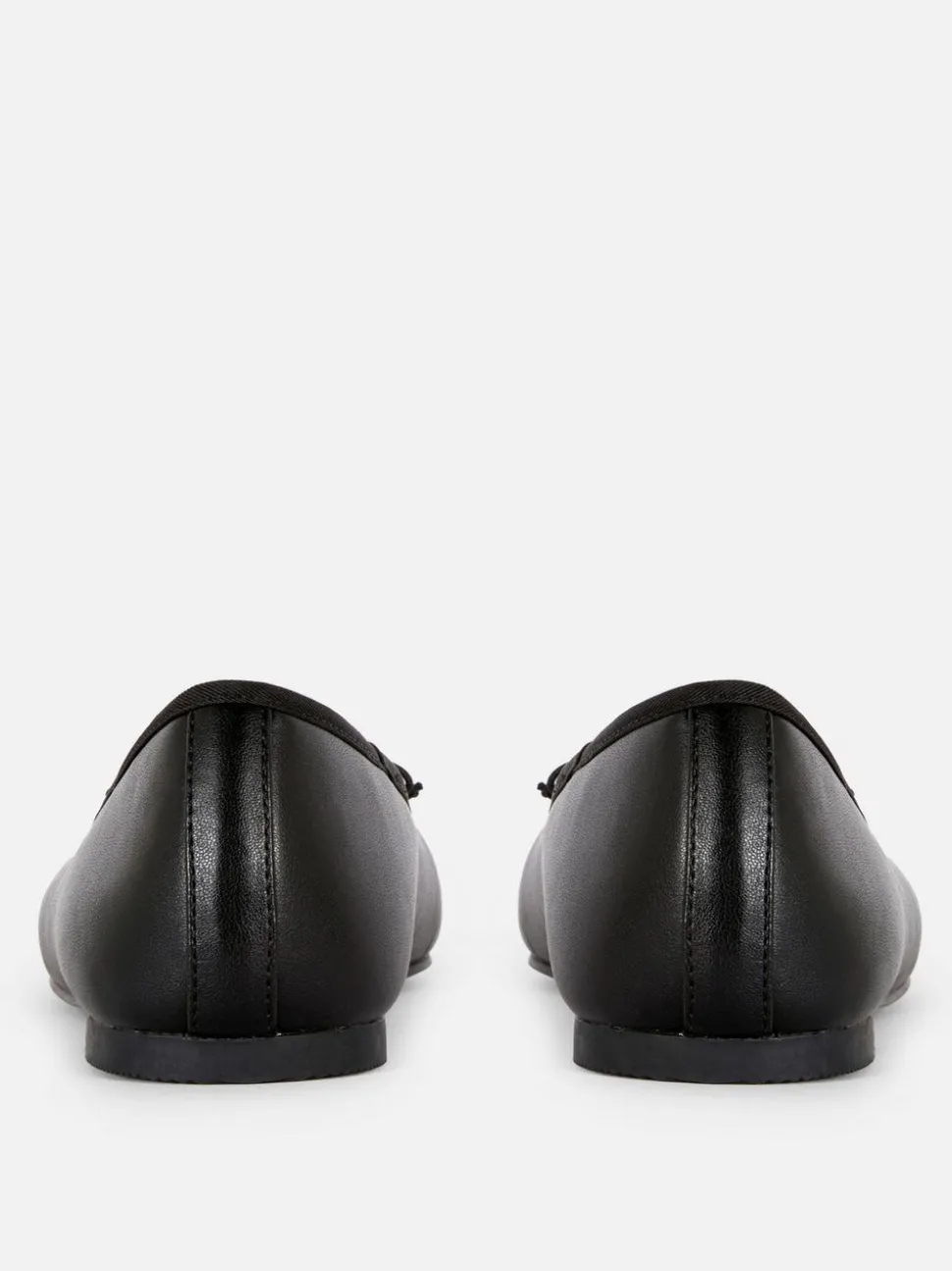 Ballerinas mit Schleife