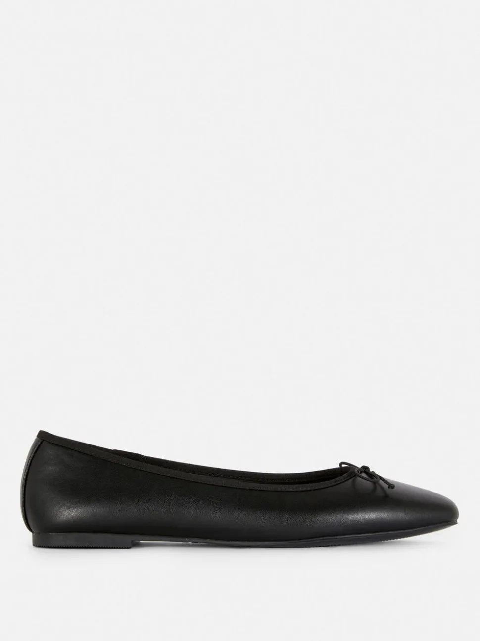 Ballerinas mit Schleife