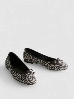 Ballerinas mit Schleife