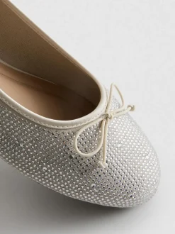 Ballerinas mit Strasssteinen