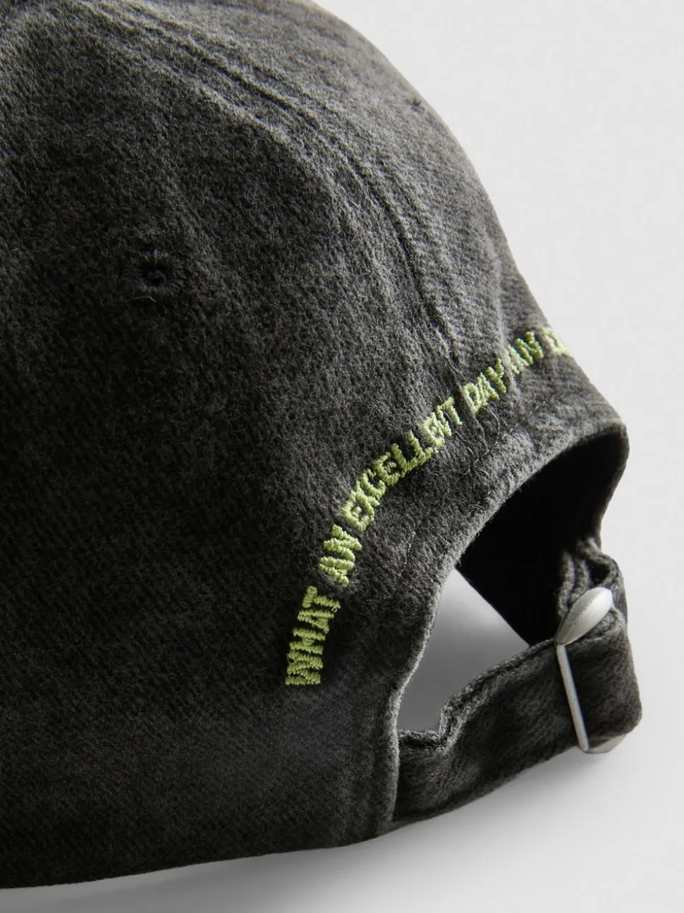 Basecap mit „The Exorcist“ Stickerei