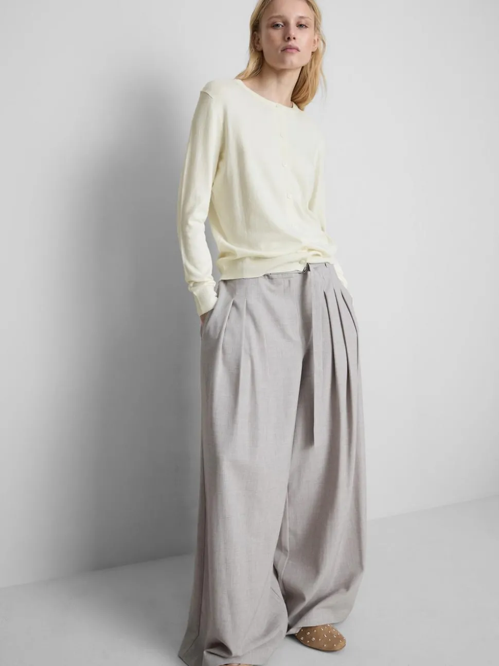 Basic-Cardigan mit Rundhalsausschnitt