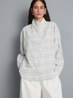 Baumwoll-Bluse mit hohem Kragen und Karomuster