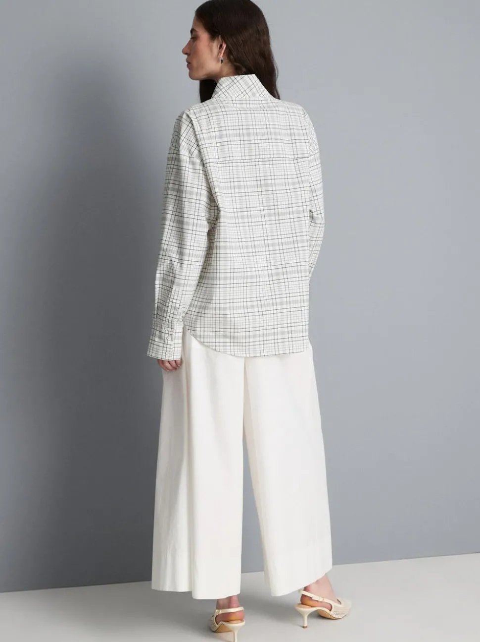 Baumwoll-Bluse mit hohem Kragen und Karomuster