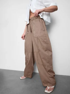 Baumwoll-Cargohose mit weitem Bein