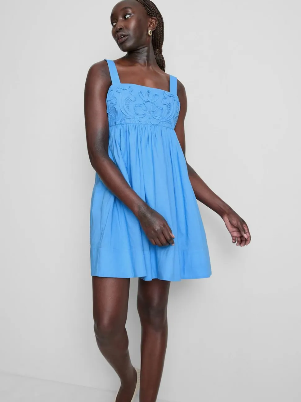 Baumwoll-Minikleid mit Cornelli-Stickerei