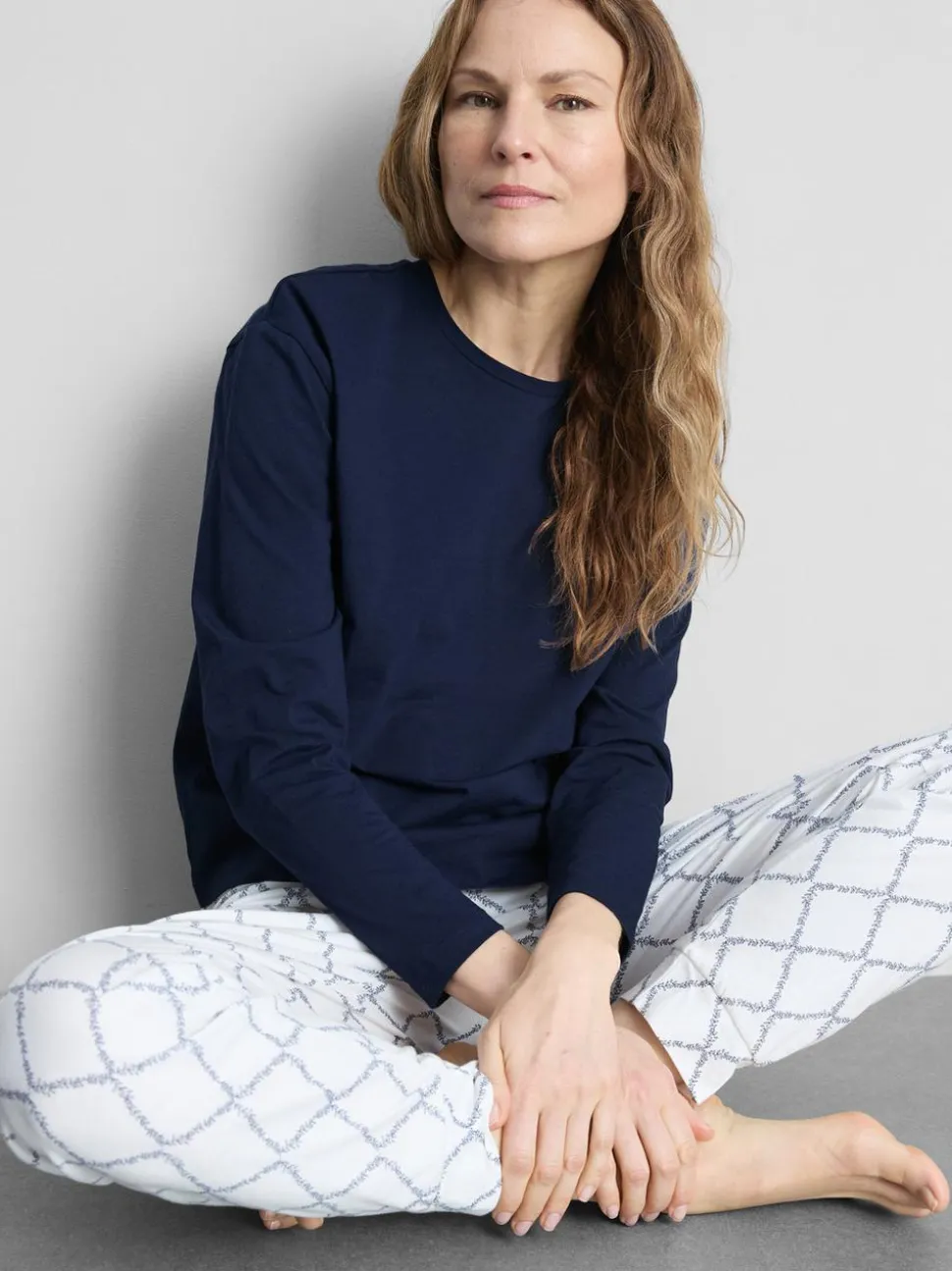 Baumwoll-Schlafanzug mit Sweatshirt und Print