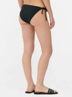 Bikinihose mit seitlichen Bindebändern