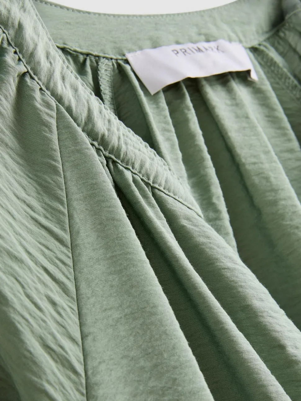 Bluse mit 3/4-Ärmeln und V-Ausschnitt
