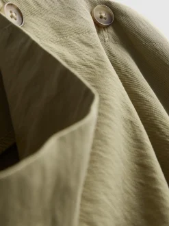 Bluse zum seitlichen Binden mit Wasserfallausschnitt