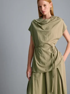 Bluse zum seitlichen Binden mit Wasserfallausschnitt