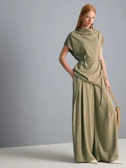 Bluse zum seitlichen Binden mit Wasserfallausschnitt