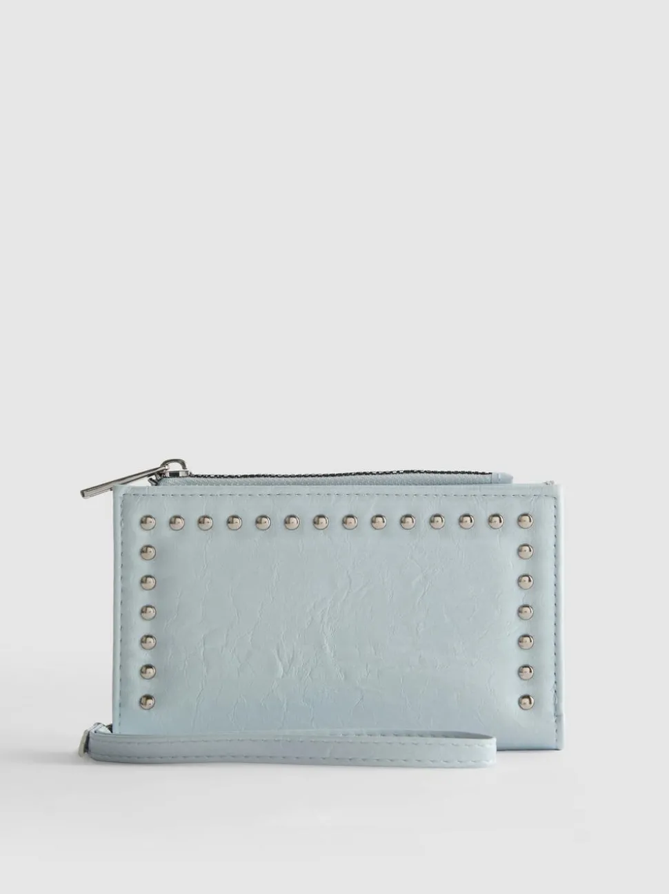 Brieftasche mit Nieten