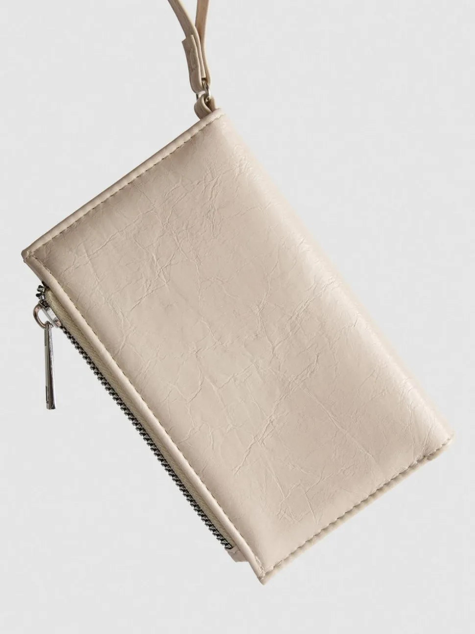 Brieftasche mit Nieten