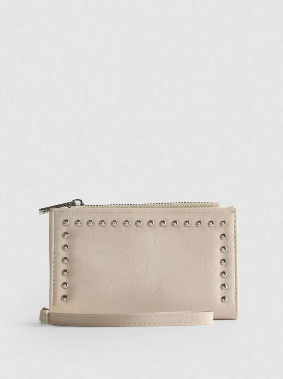 Brieftasche mit Nieten