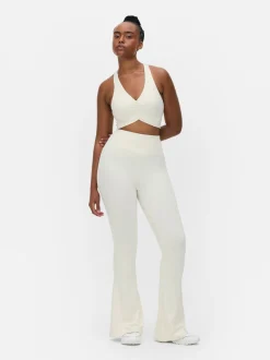 Butterweiche Leggings mit ausgestelltem Bein