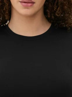Butterweiches, kurzes T-Shirt