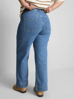 „By Coleen“ Jeans mit weitem Bein und aufgesetzten Taschen