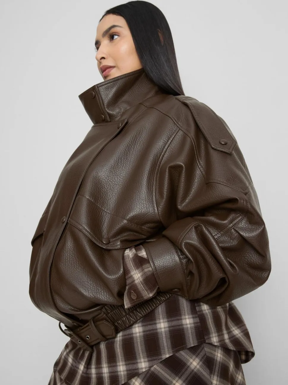 „By Coleen“ Kunstlederjacke mit Trichterkragen