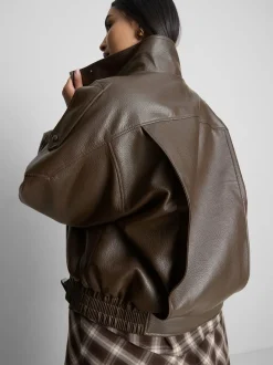 „By Coleen“ Kunstlederjacke mit Trichterkragen