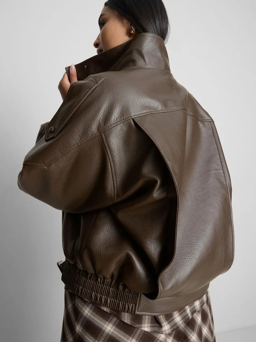 „By Coleen“ Kunstlederjacke mit Trichterkragen