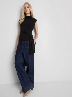 „By Coleen“ Top mit Zierknoten