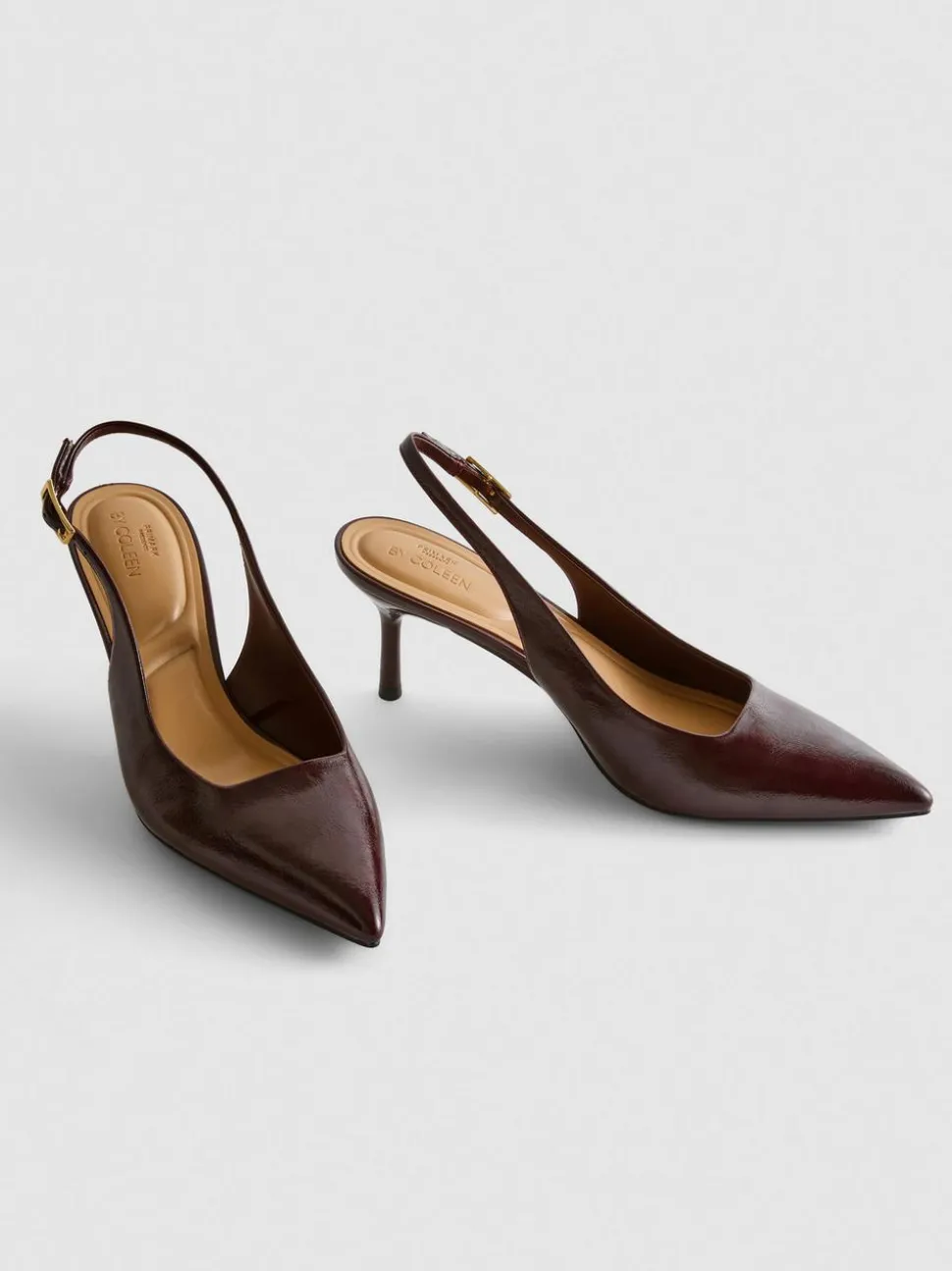 „By Collen“ Kunstleder-Slingbacks mit Schnalle