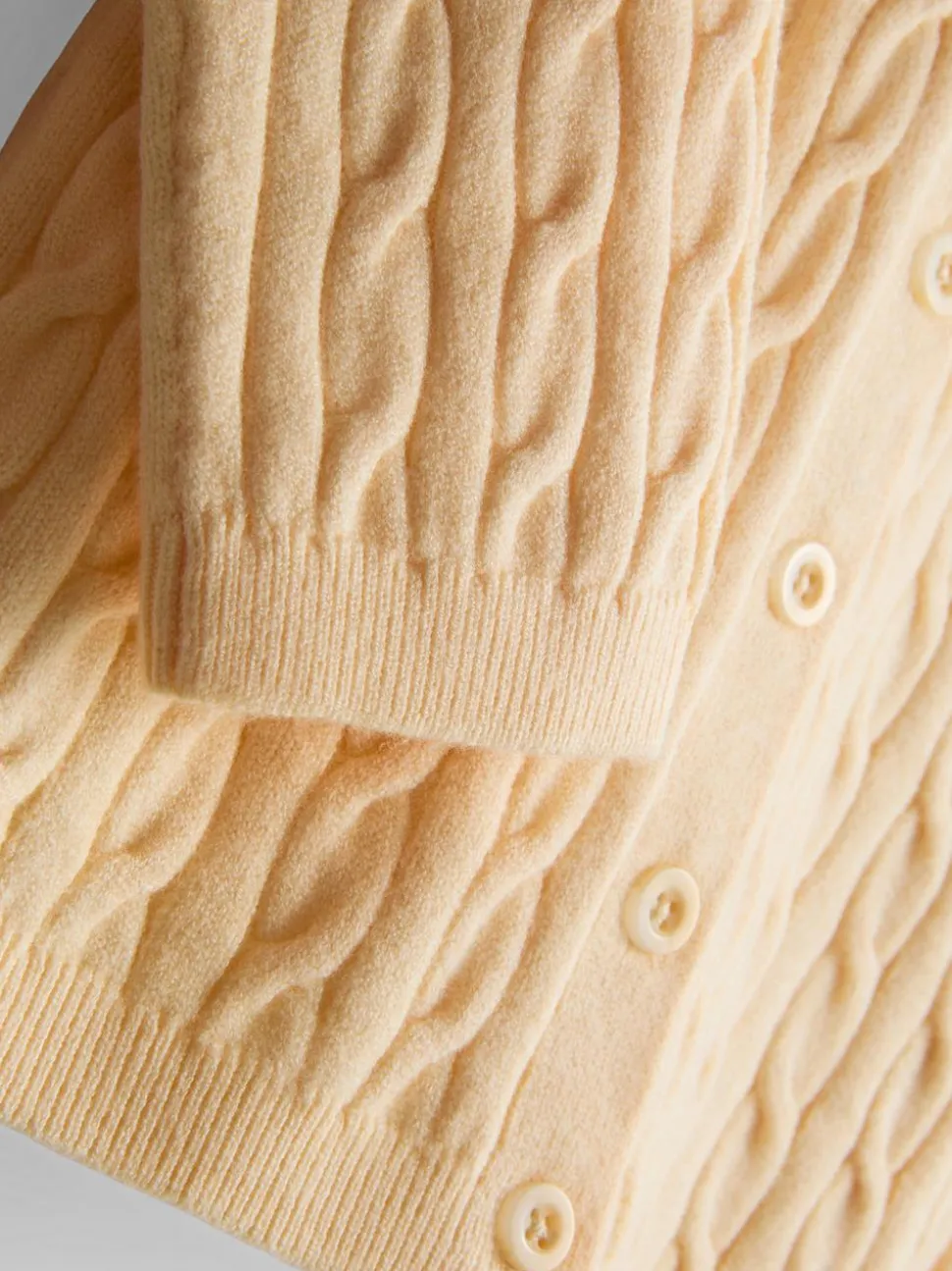 Cardigan mit Zopfmuster