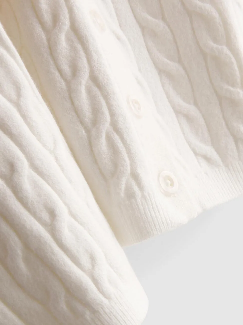 Cardigan mit Zopfmuster