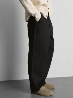 Chinohose mit mittlerer Leibhöhe
