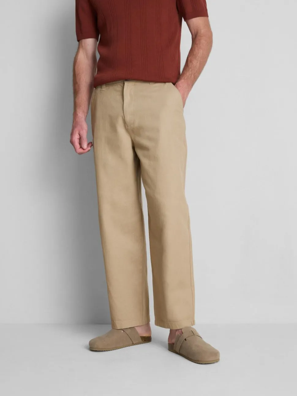 Chinohose mit mittlerer Leibhöhe