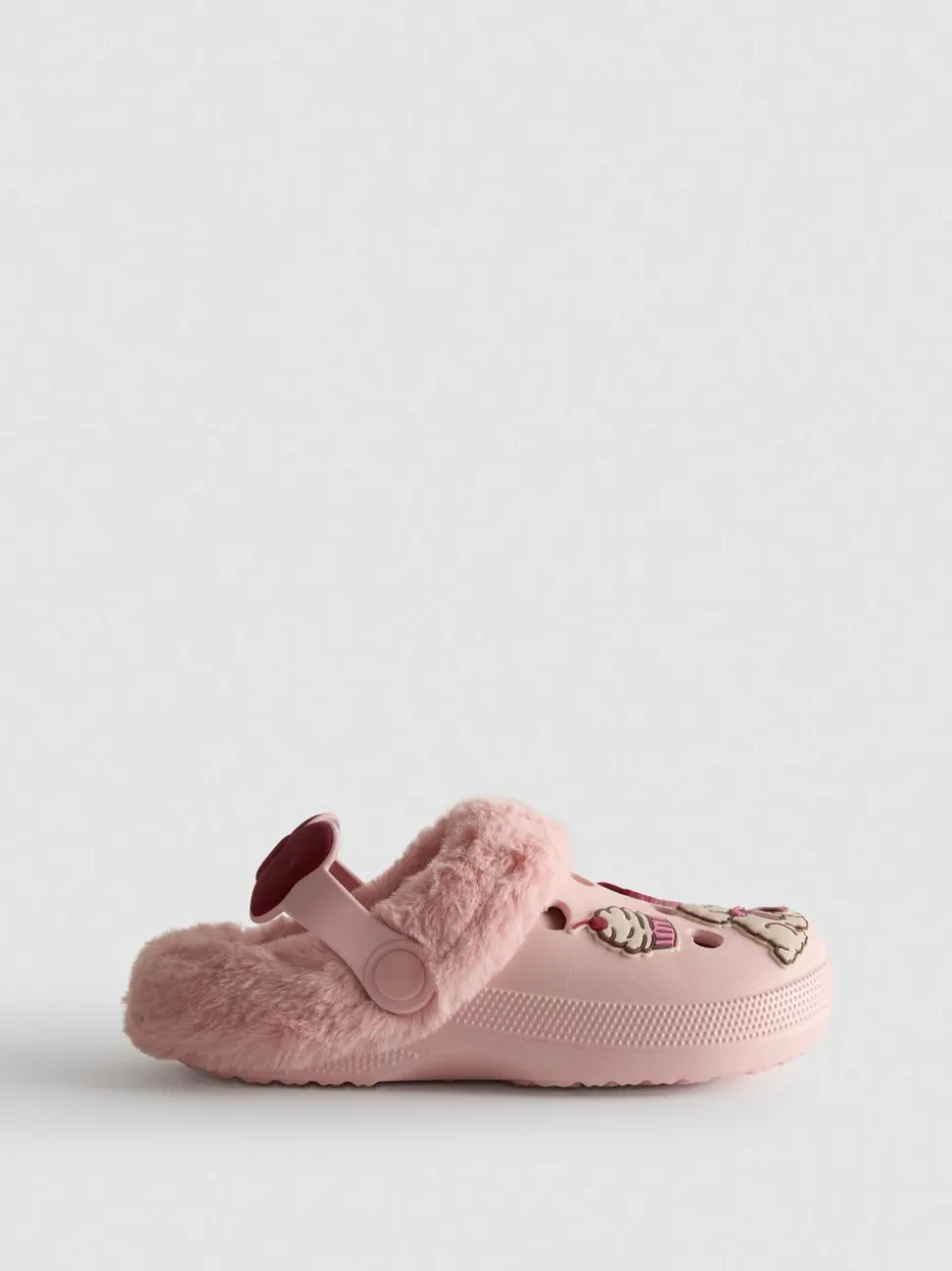 Clogs mit Charms