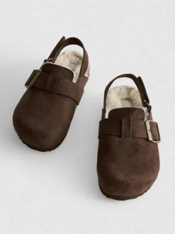 Clogs mit Fersenriemen